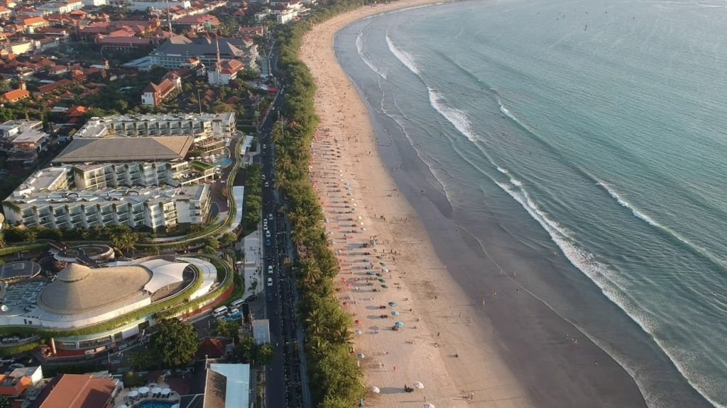 Инфраструктура пляжа Кута