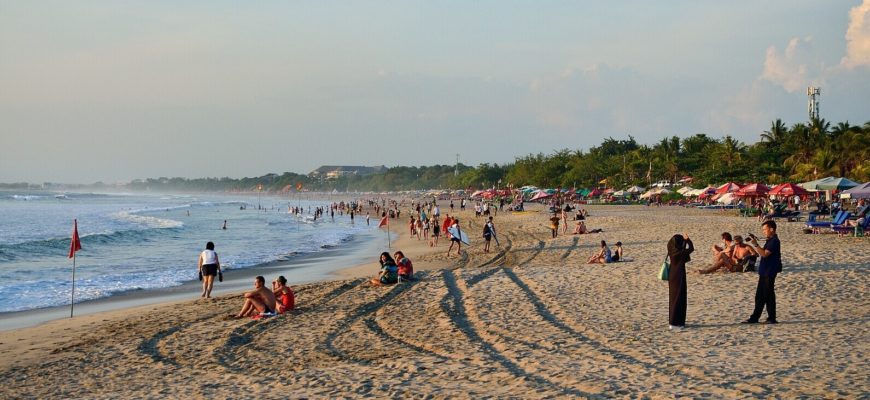 Обзор пляжа Легиан на Бали