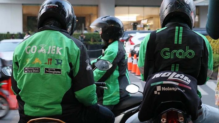 Сервисы Grab и GoJek чтобы добраться до пляжа Нуса Дуа