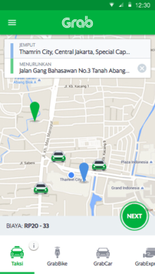 Выбор авто в приложении Grab